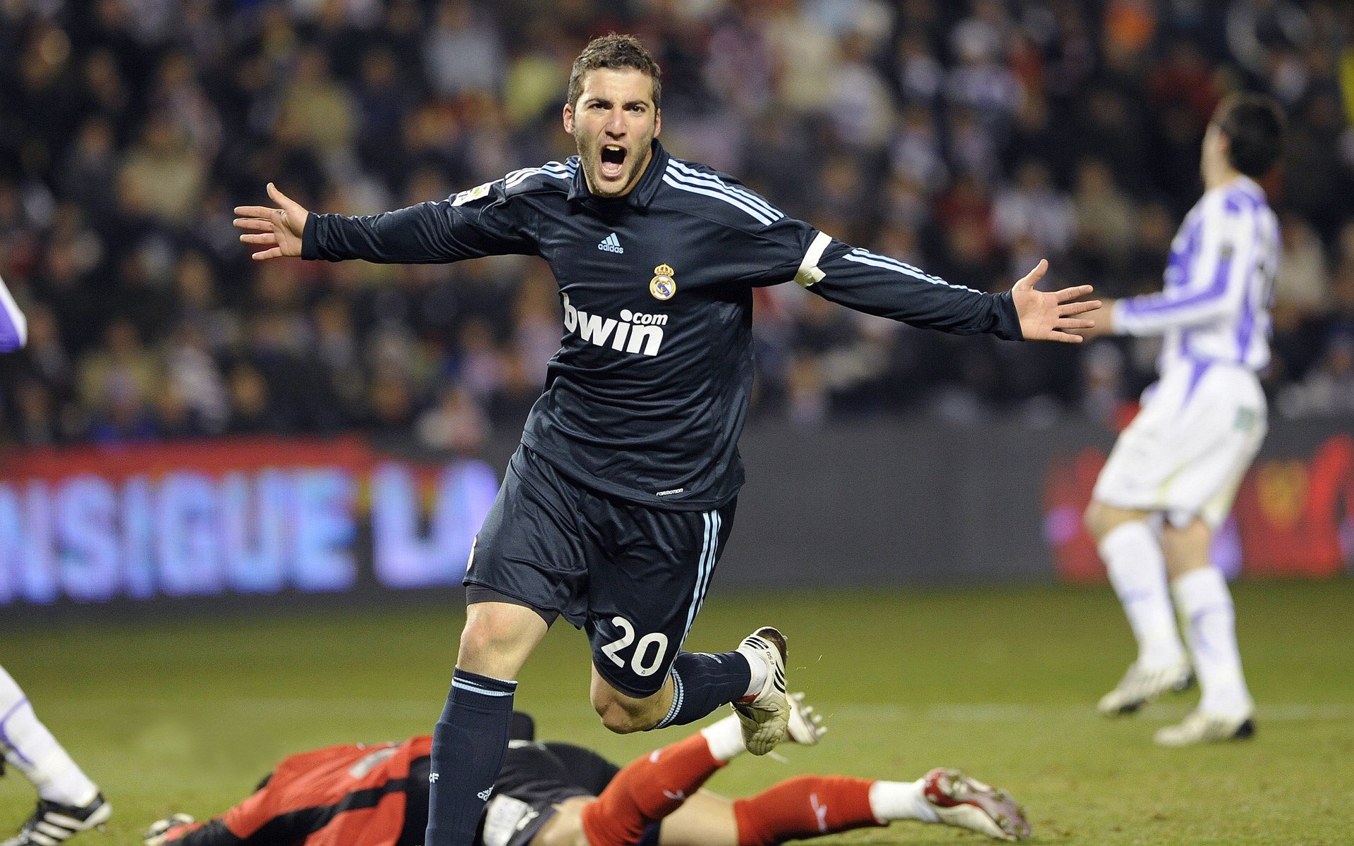 AG封王!粉丝:这一冠值回十年青春,ag巅峰时期